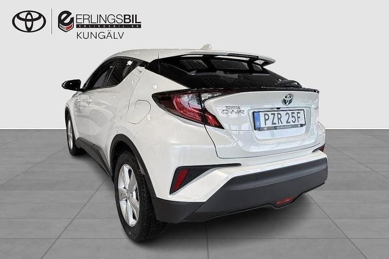 Begagnad Toyota C-HR Edition 124 HK (91 kW) 2020 Vit SUV