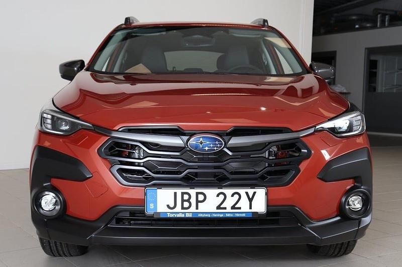 Begagnad Subaru Crosstrek 150 HK (110 kW) 2024 Orange SUV