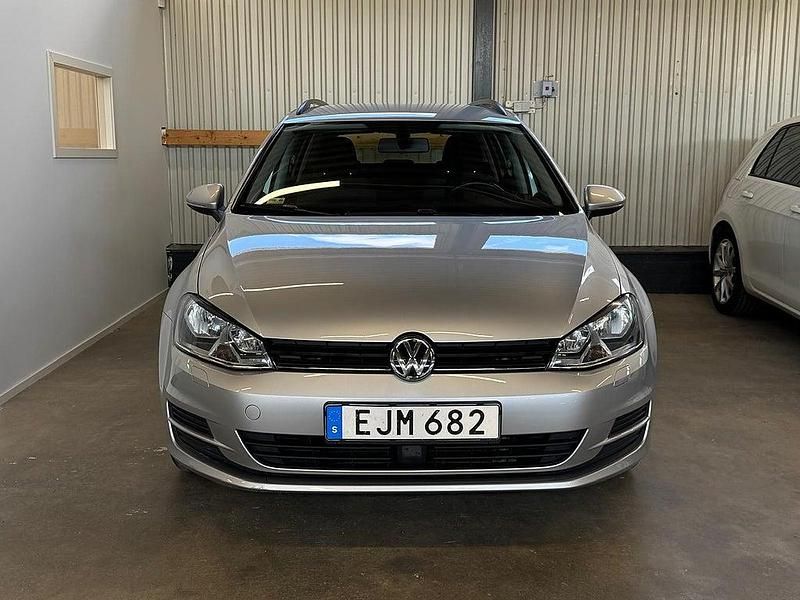 Begagnad VW Golf VII 105 HK (77 kW) 2014 Silver Kombi