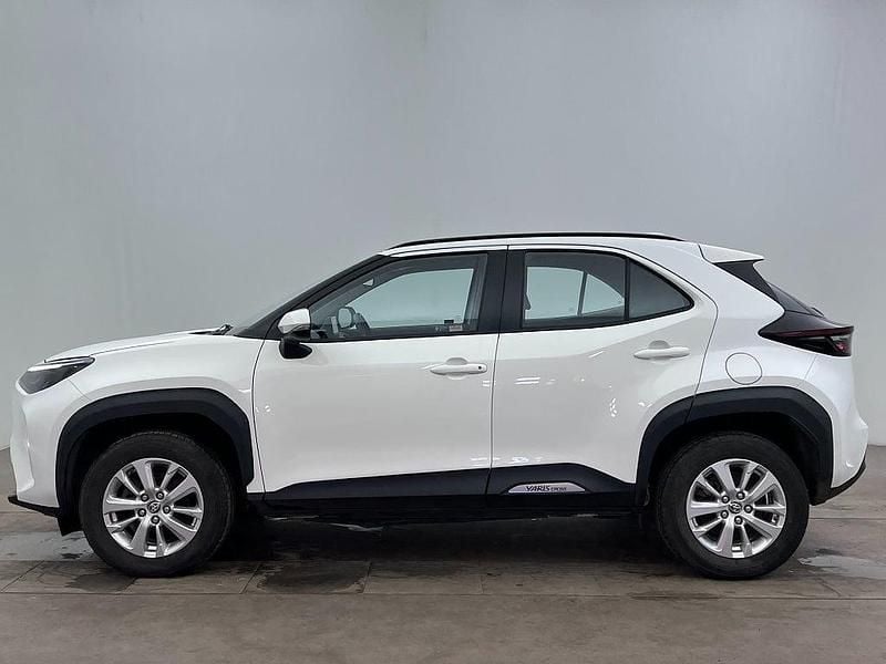 Begagnad Toyota Yaris Cross Active 92 HK (67 kW) 2023 Vit SUV