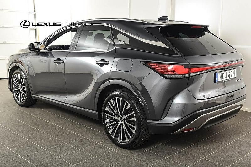 Begagnad Lexus RX450h+ 2023 Grå