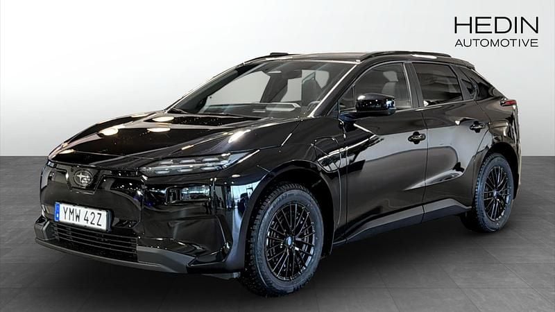 Svart Begagnad 2026 Subaru Solterra SUV | 549 900 kr (Marknadspris) - Bild 1/4