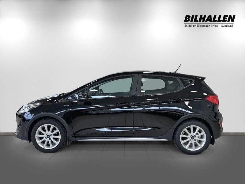 Begagnad Ford Fiesta Active 101 HK (74 kW) 2018 Svart Halvkombi