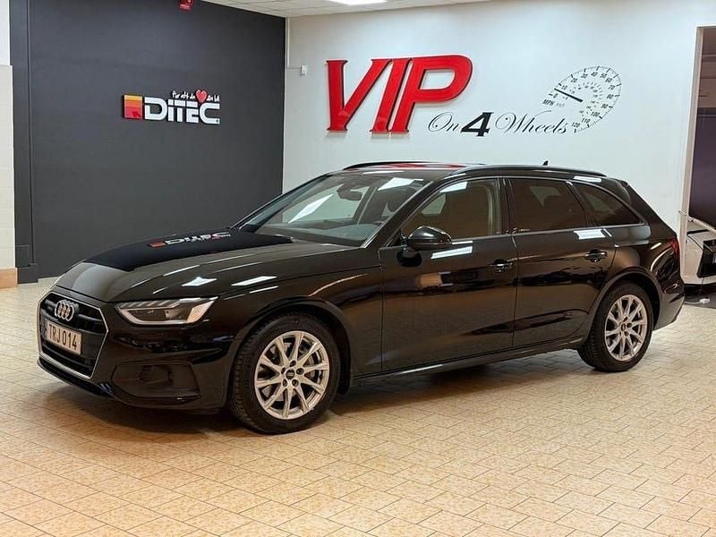 Svart Begagnad 2022 Audi A4 Proline Kombi | 269 800 kr (Marknadspris) - Bild 1/4