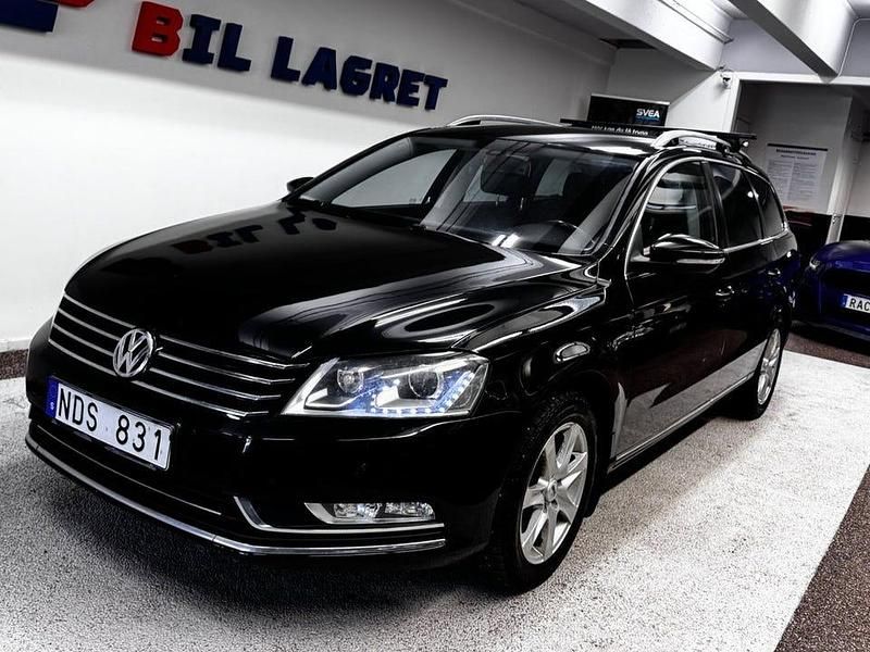 Svart Begagnad 2012 VW Passat Kombi | 55 900 kr (Marknadspris) - Bild 1/4
