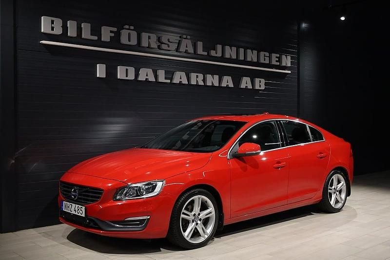 Begagnad Volvo S60 306 HK (225 kW) 2016 Röd Sedan
