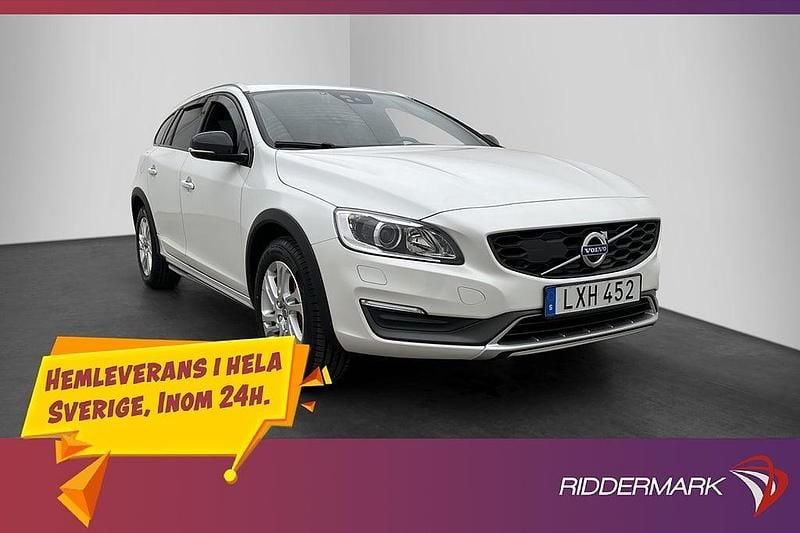 Vit Begagnad 2016 Volvo V60 CC Kombi | 249 900 kr - Bild 1/3