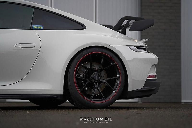 Begagnad Porsche 992 510 HK (375 kW) 2023 Grå