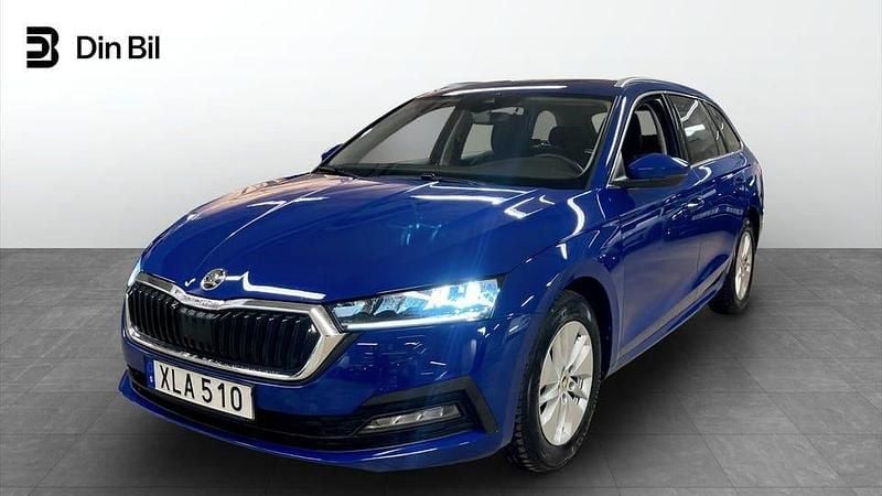 Blå Begagnad 2022 Skoda Octavia Ambition Kombi | 229 900 kr (Bra pris) - Bild 1/4