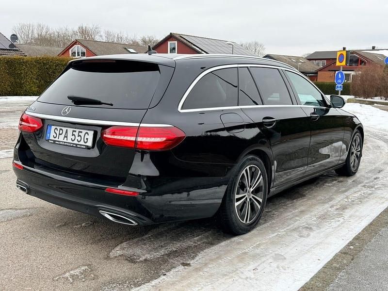 Begagnad Mercedes E220 163 HK (119 kW) 2020