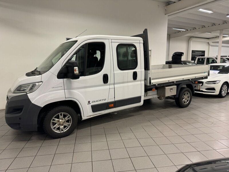 Vit Begagnad 2017 Fiat Ducato Van | 299 900 kr - Bild 1/4