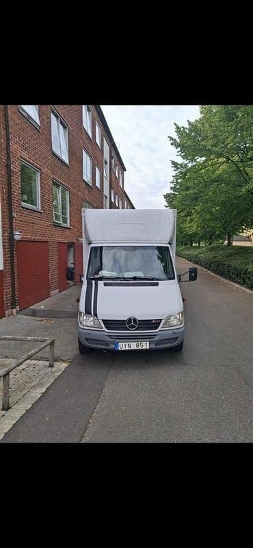 Vit Begagnad 2004 Mercedes Sprinter Van | 54 500 kr (Bra pris) - Bild 1/4