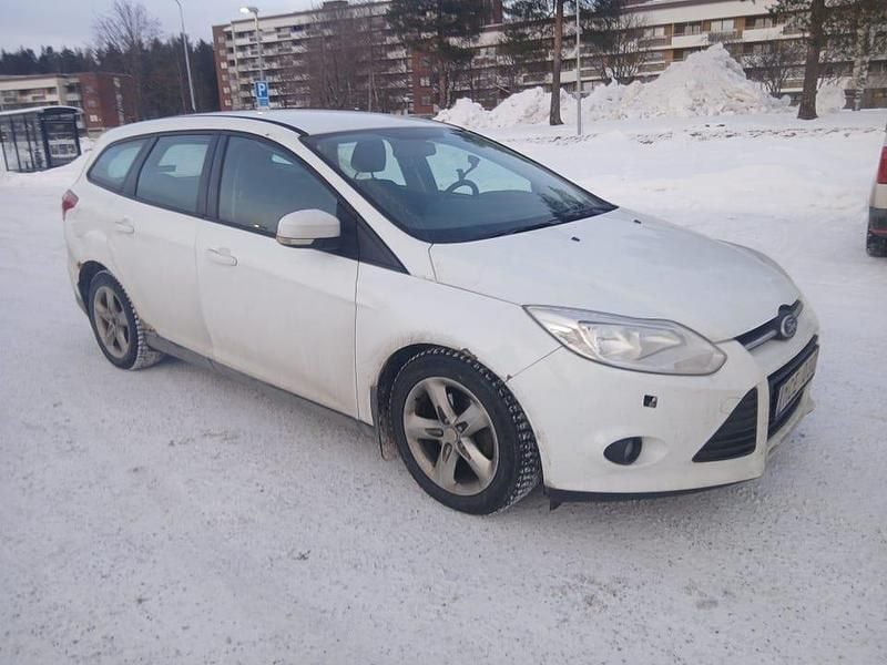 Begagnad Ford Focus 95 HK (69 kW) 2012 Kombi