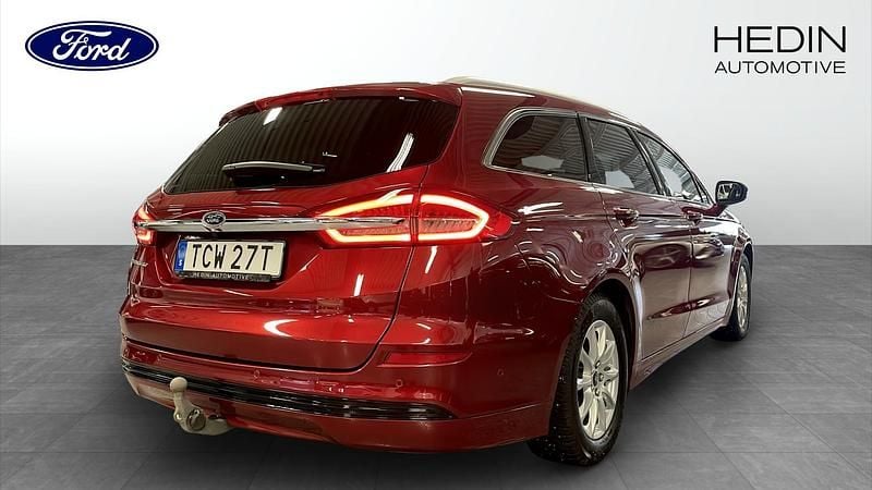 Begagnad Ford Mondeo Titanium 140 HK (102 kW) 2019 Röd Kombi