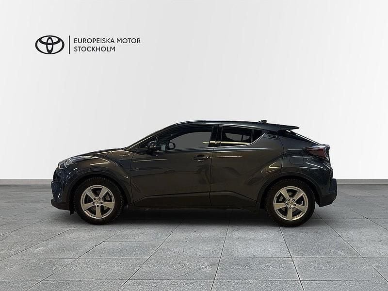 Begagnad Toyota C-HR Executive 122 HK (89 kW) 2017 Grå SUV