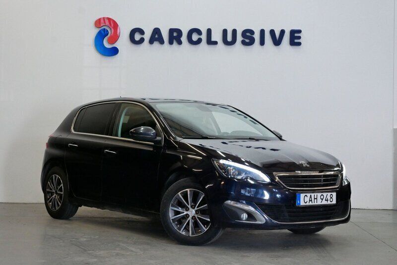 Mörkblå Begagnad 2014 Peugeot 308 Allure Halvkombi | 68 900 kr (Marknadspris) - Bild 1/3