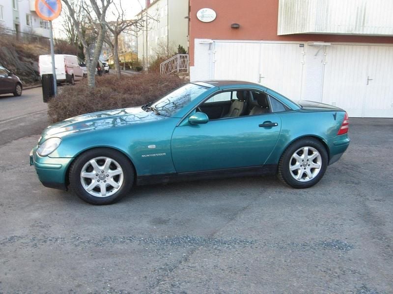 Begagnad Mercedes SLK230 193 HK (141 kW) 2000 Grön Cab