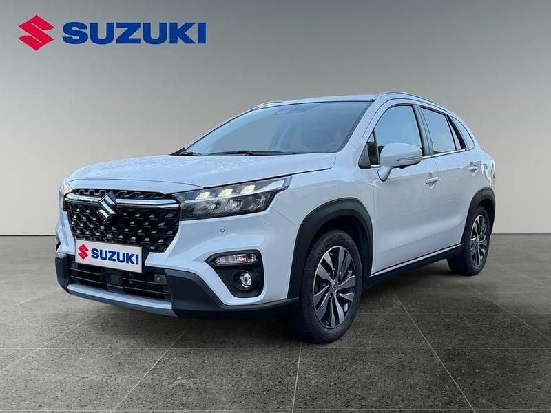 Vit Begagnad 2022 Suzuki SX4 S-Cross Kombi | 274 900 kr (Marknadspris) - Bild 1/4