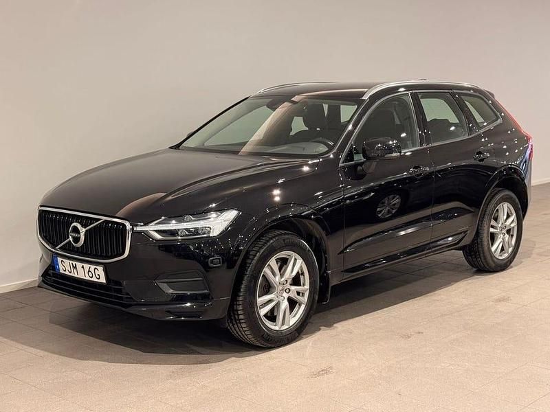 Svart Begagnad 2019 Volvo XC60 Momentum SUV | 279 500 kr (Marknadspris) - Bild 1/3