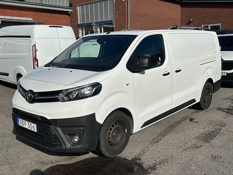 Vit Begagnad 2018 Toyota Proace Van | 89 000 kr - Bild 1/4