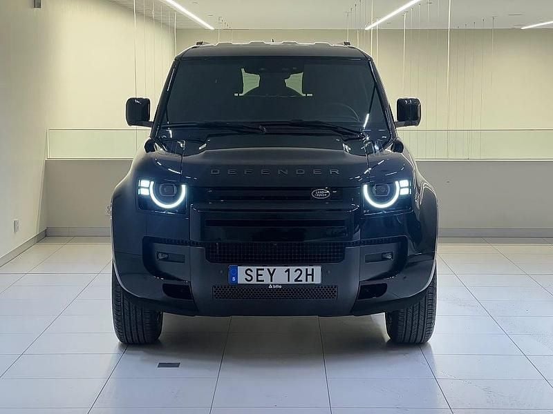 Ny Land Rover Defender 2026 Svart Halvkombi
