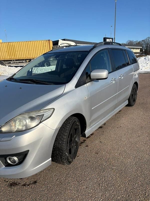 Begagnad Mazda 5 143 HK (105 kW) 2008 Minibuss