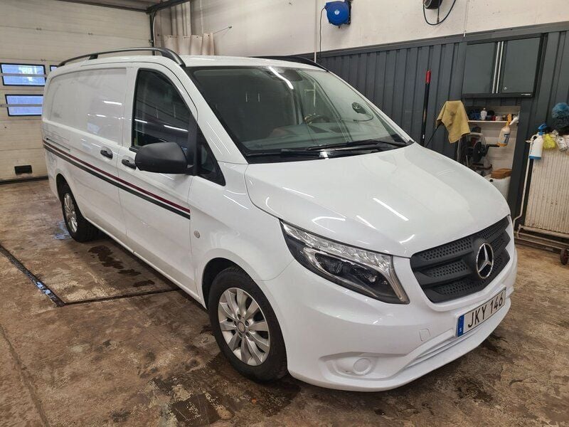 Vit Begagnad 2015 Mercedes Vito Minibuss | 149 000 kr (Dyr) - Bild 1/4