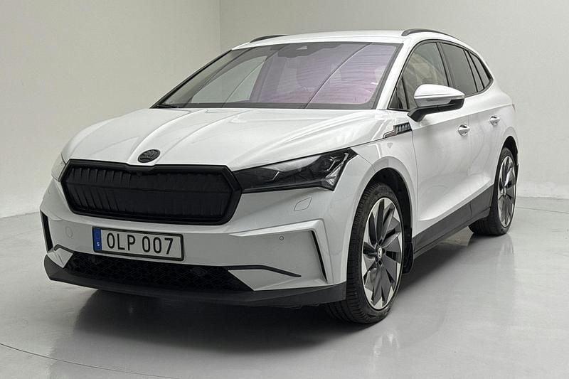 Vit Begagnad 2021 Skoda Enyaq iV SUV | 239 000 kr (Bra pris) - Bild 1/4