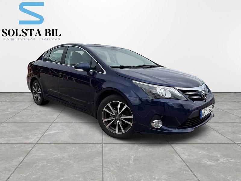 Mörkblå Begagnad 2013 Toyota Avensis Business Edition Sedan | 119 000 kr (Lite dyr) - Bild 1/4