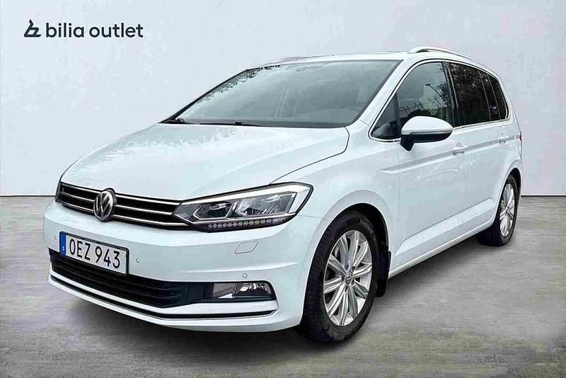 Vit Begagnad 2017 VW Touran Minibuss | 229 900 kr - Bild 1/1