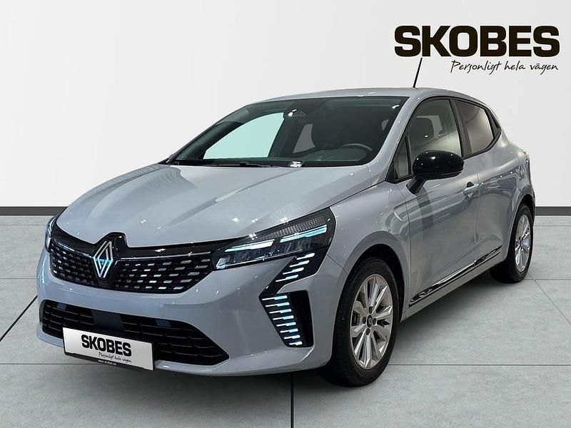 Begagnad Renault Clio V Evolution 91 HK (66 kW) 2025 Grå Halvkombi