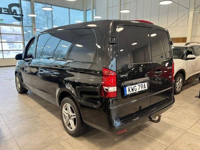 Begagnad Mercedes Vito 102 HK (75 kW) 2020 Grå Van