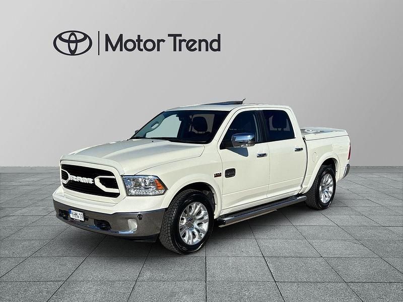 Vit Begagnad 2017 RAM 1500 Pickup | 359 900 kr (Bra pris) - Bild 1/4