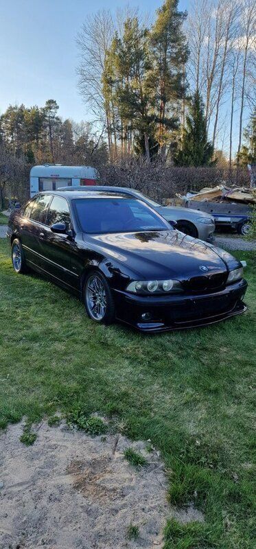 Svart Begagnad 2000 BMW M5 Sedan | 249 000 kr - Bild 1/4