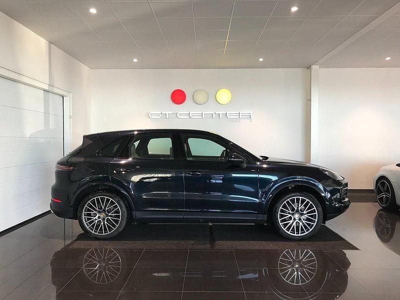 Blå Begagnad 2018 Porsche Cayenne S SUV | 449 900 kr (Superpris) - Bild 1/4