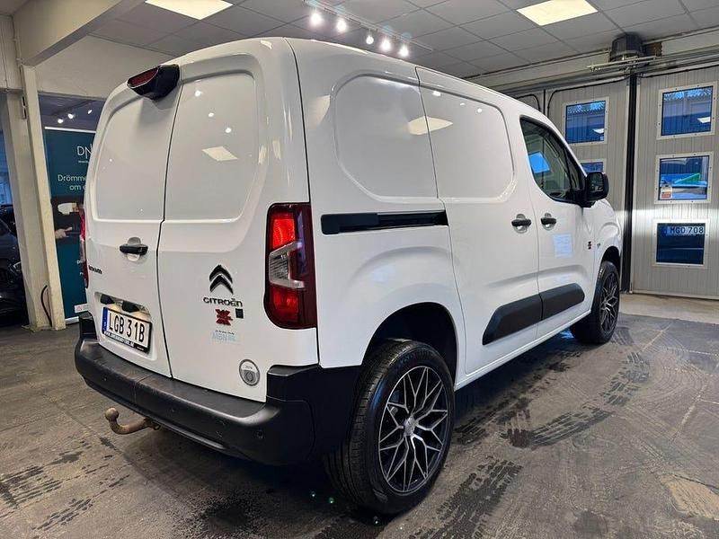 Begagnad Citroën Berlingo 131 HK (96 kW) 2019 Vit Minibuss