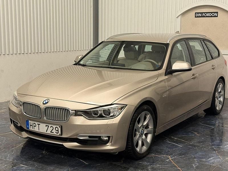 Silver Begagnad 2013 BMW 330 Kombi | 149 900 kr (Superpris) - Bild 1/4
