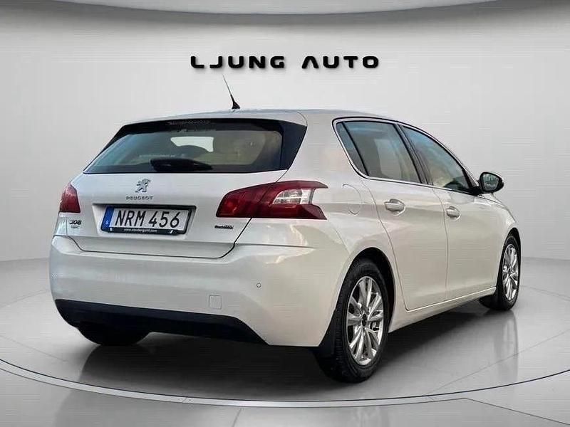 Begagnad Peugeot 308 Allure 120 HK (88 kW) 2014 Vit Halvkombi