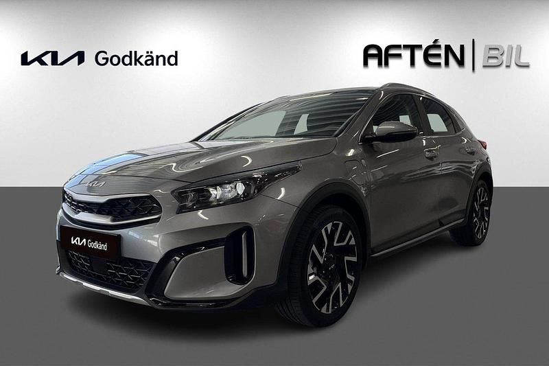 Grå Begagnad 2023 Kia XCeed SUV | 319 000 kr (Marknadspris) - Bild 1/4