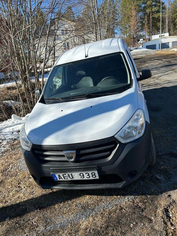 Vit Begagnad 2013 Dacia Dokker Express Van | 52 000 kr (Marknadspris) - Bild 1/3