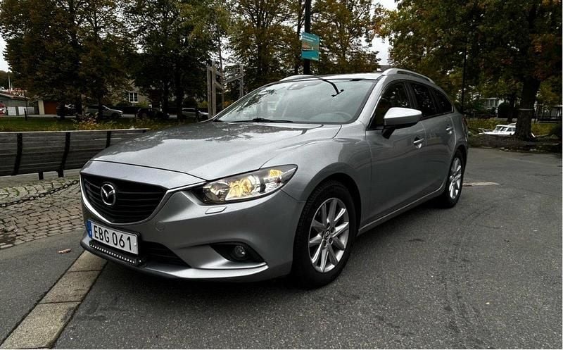 Grå Begagnad 2013 Mazda 6 Kombi | 109 000 kr (Marknadspris) - Bild 1/4