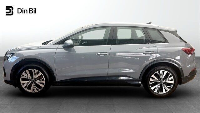 Kiselgrå Begagnad 2021 Audi Q4 e-tron Proline SUV | 309 000 kr (Marknadspris) - Bild 1/3