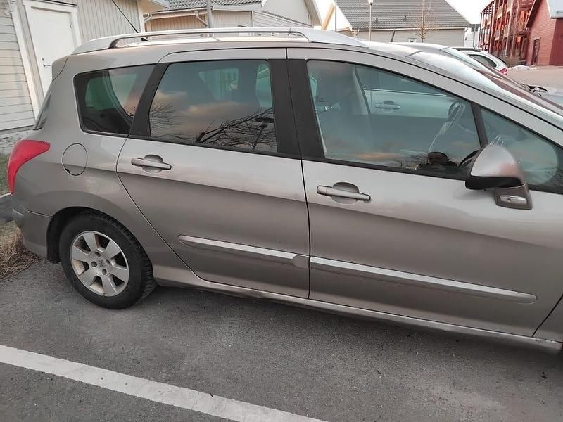 Begagnad Peugeot 308 SW 111 HK (81 kW) 2012 Kombi