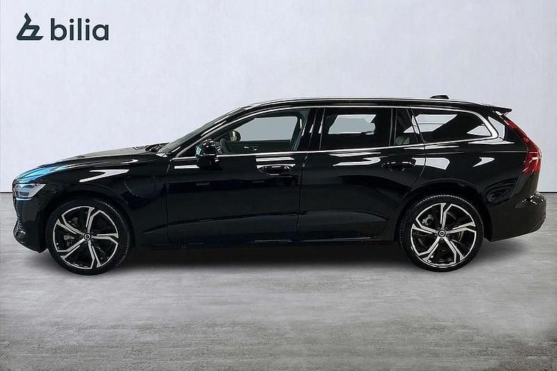 Begagnad Volvo V60 Plus 349 HK (256 kW) 2025 Svart Kombi
