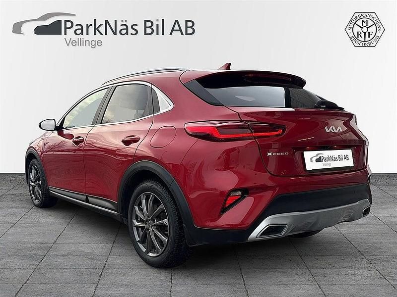 Begagnad Kia XCeed Advance 141 HK (103 kW) 2022 True red metallic SUV