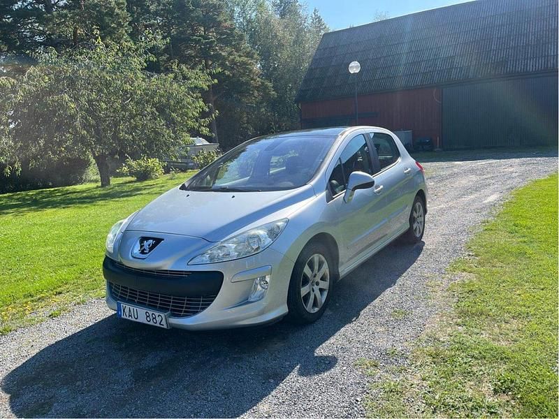 Grå Begagnad 2009 Peugeot 308 Halvkombi | 36 000 kr (Bra pris) - Bild 1/4