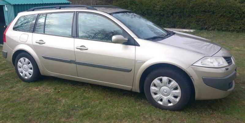 Grå Begagnad 2007 Renault Mégane GrandTour Kombi | 28 900 kr (Bra pris) - Bild 1/4