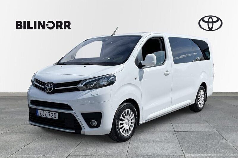 Vit Begagnad 2019 Toyota Proace Verso Kombi | 299 900 kr (Marknadspris) - Bild 1/4