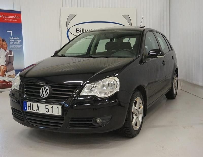 Begagnad VW Polo Comfortline 80 HK (58 kW) 2008 Svart Halvkombi