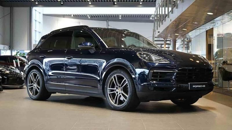 Blå Begagnad 2022 Porsche Cayenne SUV | 749 000 kr (Marknadspris) - Bild 1/1